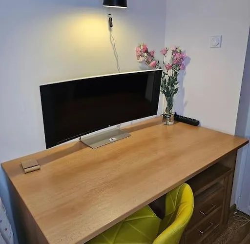 Grandpa Vojin's Cozy Corner * سوبوتيتْسا