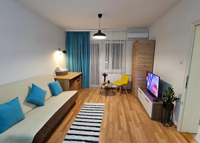 Grandpa Vojin's Cozy Corner سوبوتيتْسا